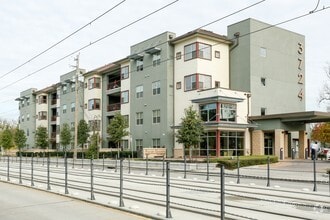 Building Photo - Avenue Fulton Gardens