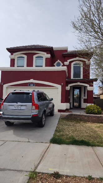 Primary Photo - 4924 Gold Ranch Ave