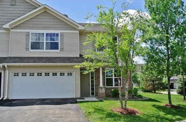 Building Photo - 1554 Independence Dr