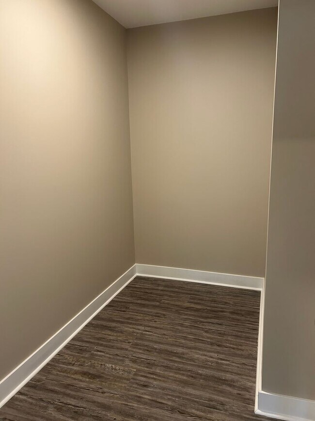 Building Photo - For Rent: Like New 3-Bedroom 2.5 Bath Home...