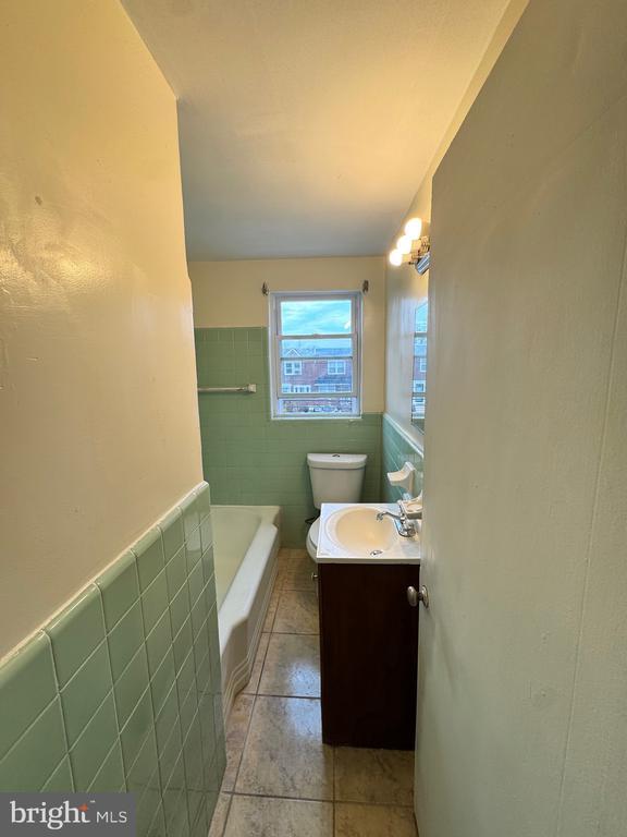 Building Photo - 7972 Forrest Ave