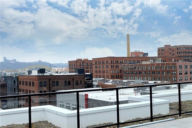 Building Photo - 2554 Smallman St