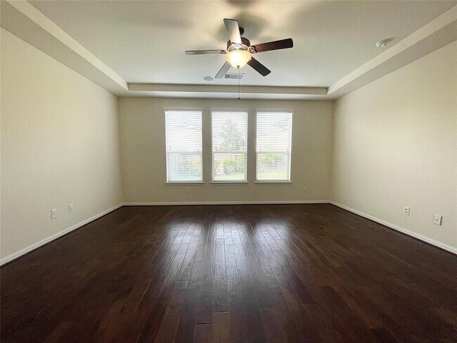 Building Photo - 5366 Blue Mountain Ln