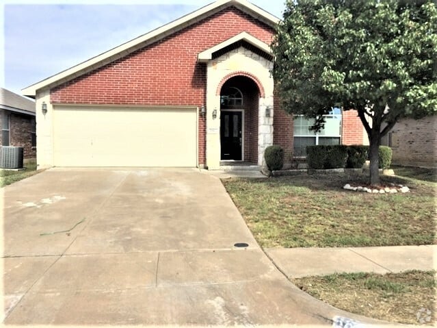 Building Photo - 8963 River Falls Dr
