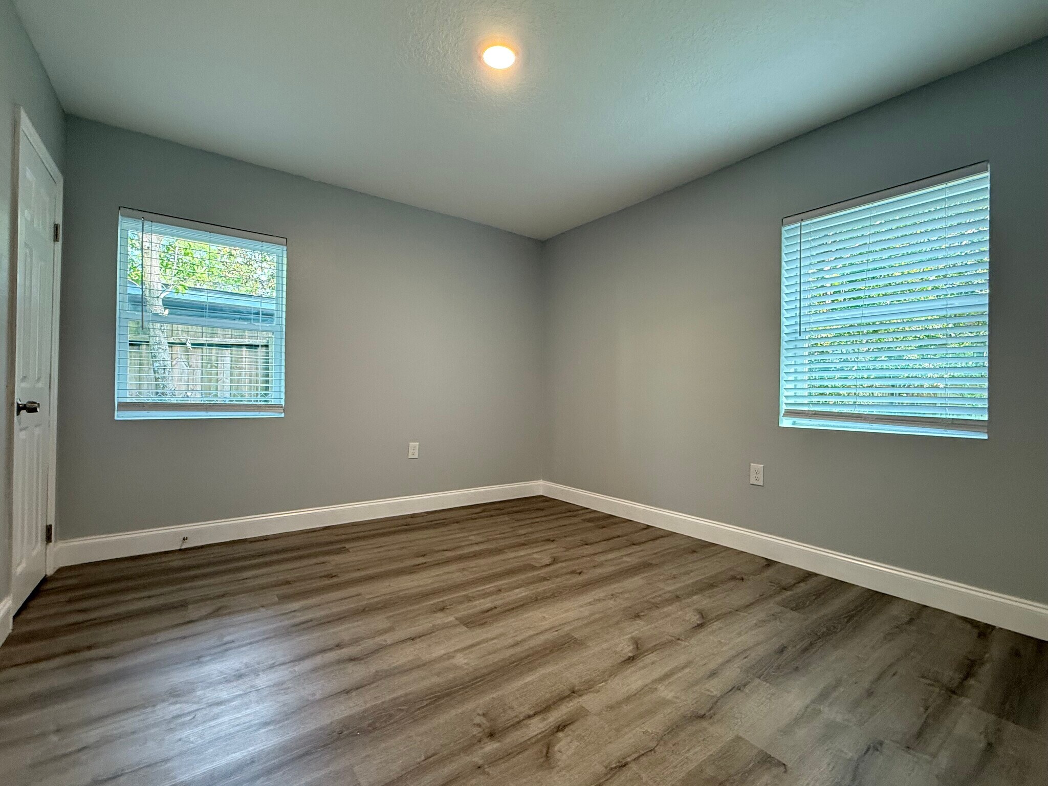 Building Photo - 5032 Welborn Rd