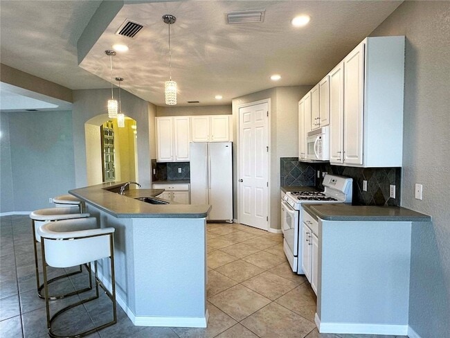 Building Photo - 1326 Emerald Dunes Dr