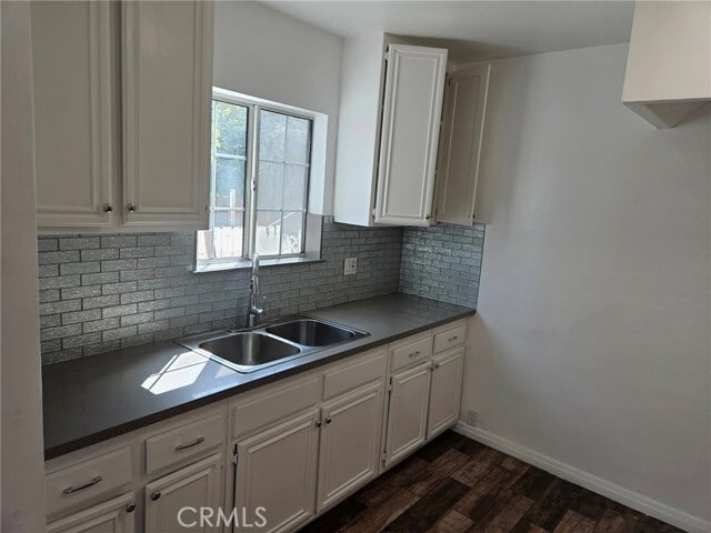 Building Photo - 1309 S Woods Ave