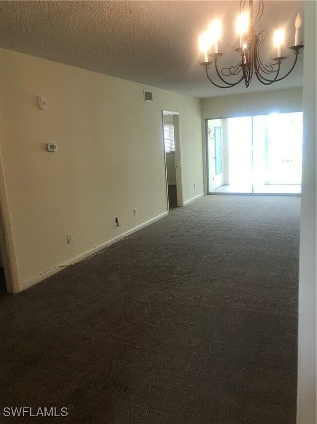 Building Photo - 216 Banyan Blvd