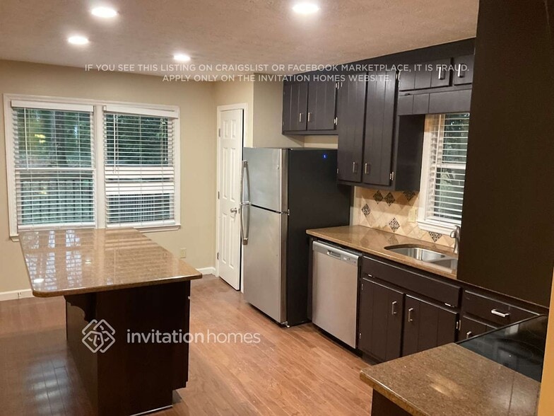 Building Photo - 1530 Cumberland Trce