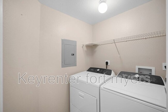 Building Photo - 23660 Walden Center Dr
