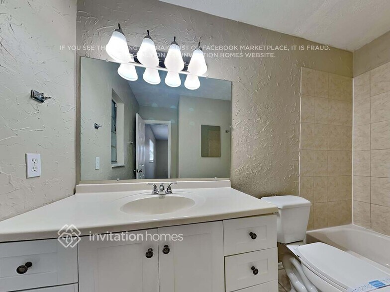 Building Photo - 203 Donatello Dr