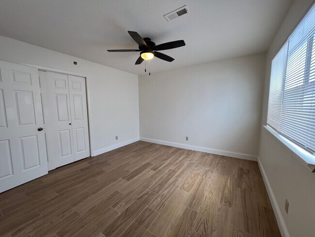 Building Photo - 428 Kays Ln