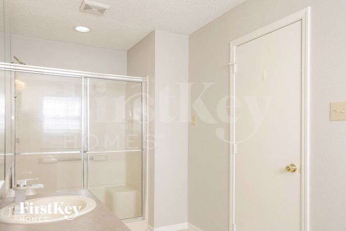 Building Photo - 7563 Hollow Reed Ct