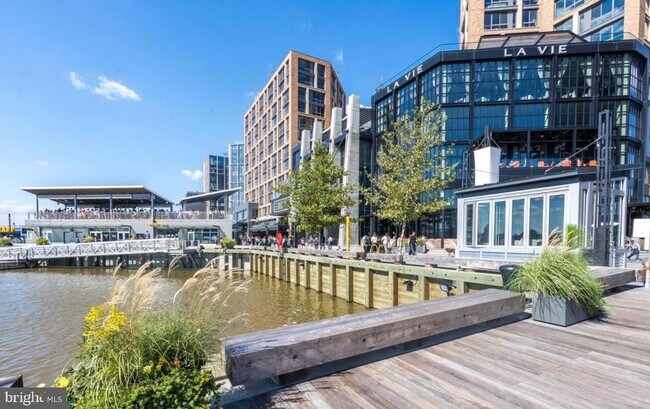 Building Photo - 1250 4th St SW