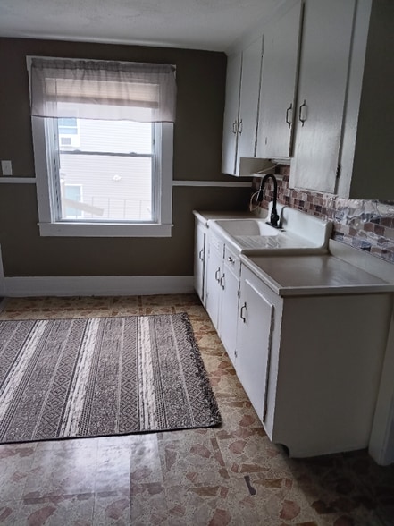 Primary Photo - 37 Sumner Ave
