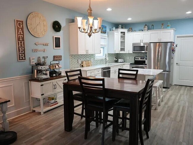 Building Photo - 8625 Marlin Pl