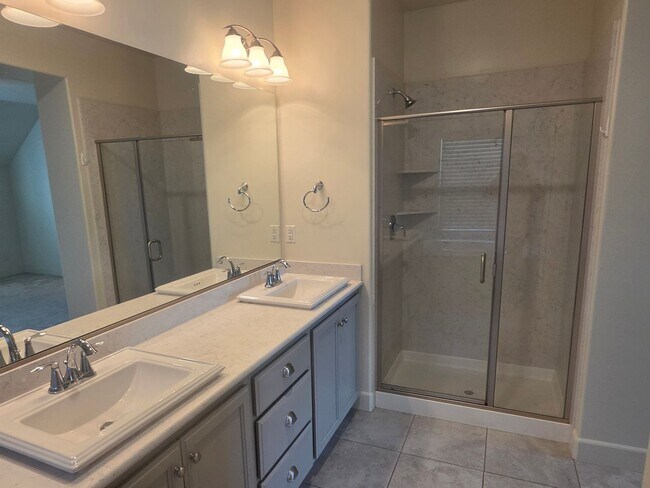 Building Photo - 1256 Lavande Dr