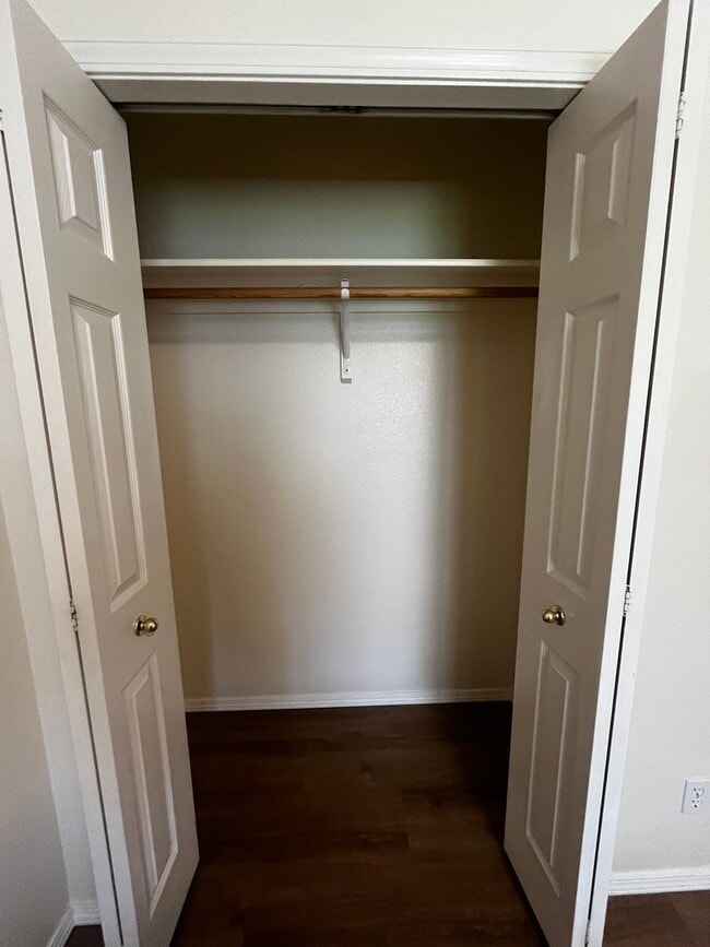 Building Photo - 11283 W Glen Ellyn Dr