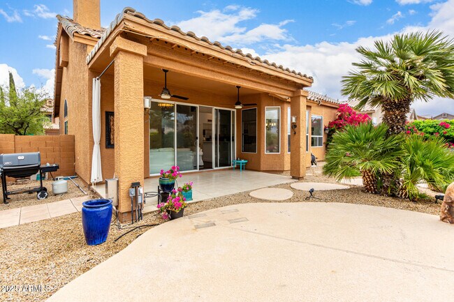 Building Photo - 11065 E White Feather Ln