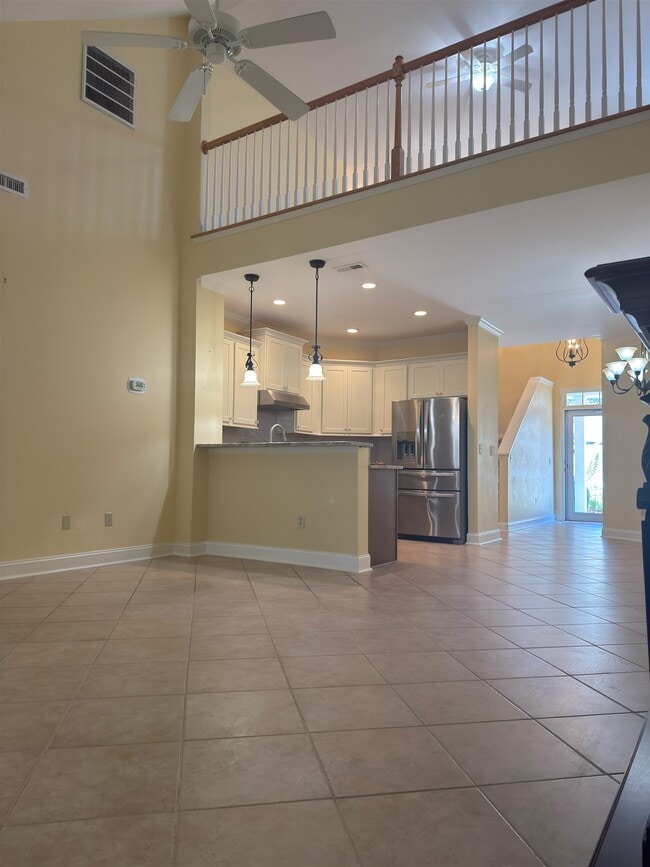 Building Photo - 715 Botany Loop