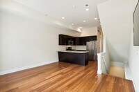 Building Photo - 1714 Fontain St