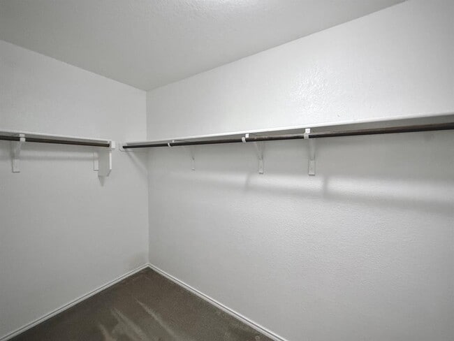 Building Photo - 249 La Dera Dr