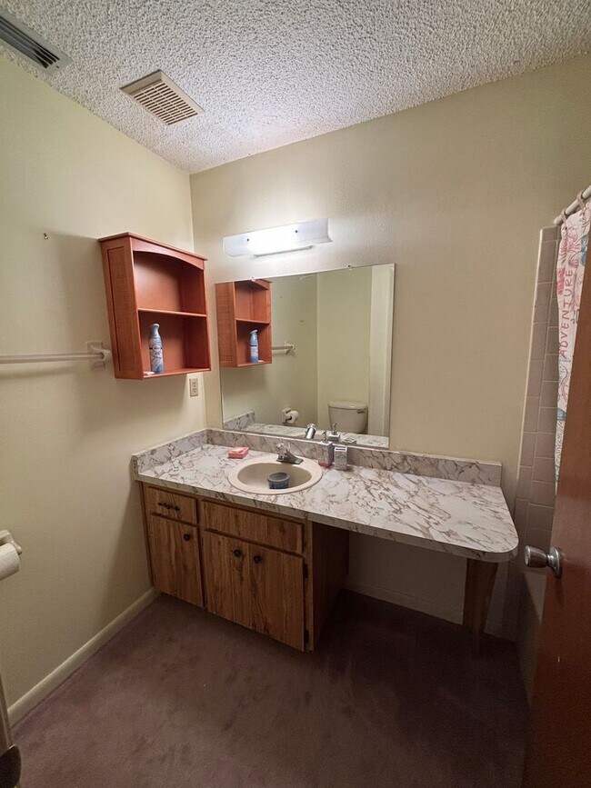 Building Photo - FURNISHED RENTAL IN GATED ORANGE BLOSSOM RANCH