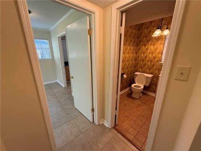 Building Photo - 3512 Shadowwood Ct