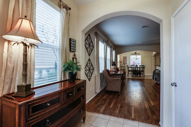 Building Photo - 13003 Iris Garden Ln