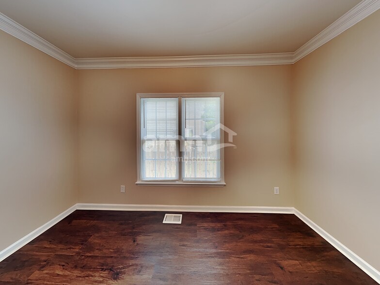 Building Photo - 5702 Myakka Ct