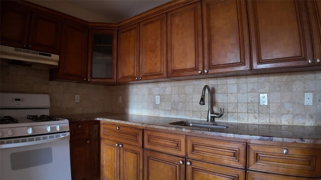 Building Photo - 1284 Arnow Ave