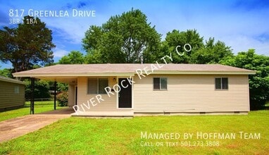 Building Photo - 817 Greenlea Dr