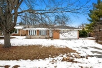 Building Photo - 7218 W 110th Pl