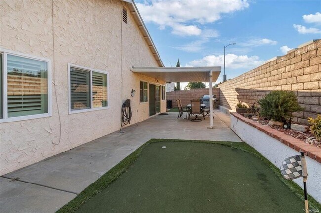 Primary Photo - 14915 W San Fernando Mission Blvd