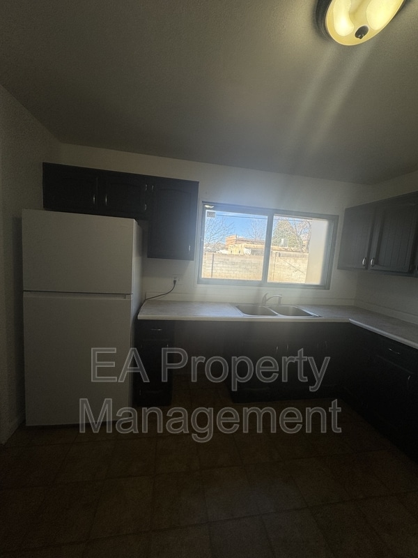 Building Photo - 10017 Los Arboles Ave NE