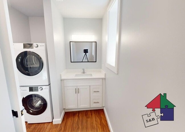 Building Photo - 33 Granite St