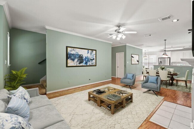 Building Photo - 2124 Gillette St