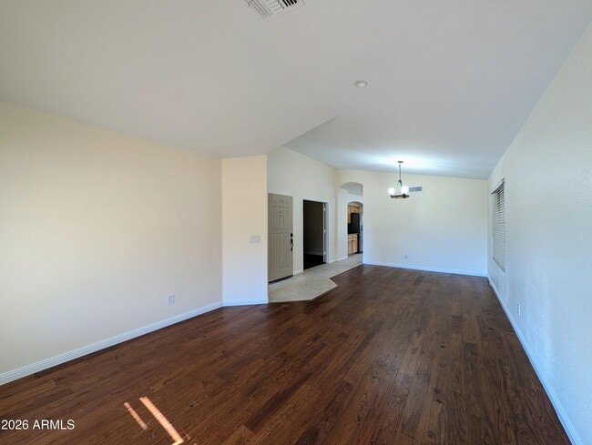 Building Photo - 11134 W Windsor Ave