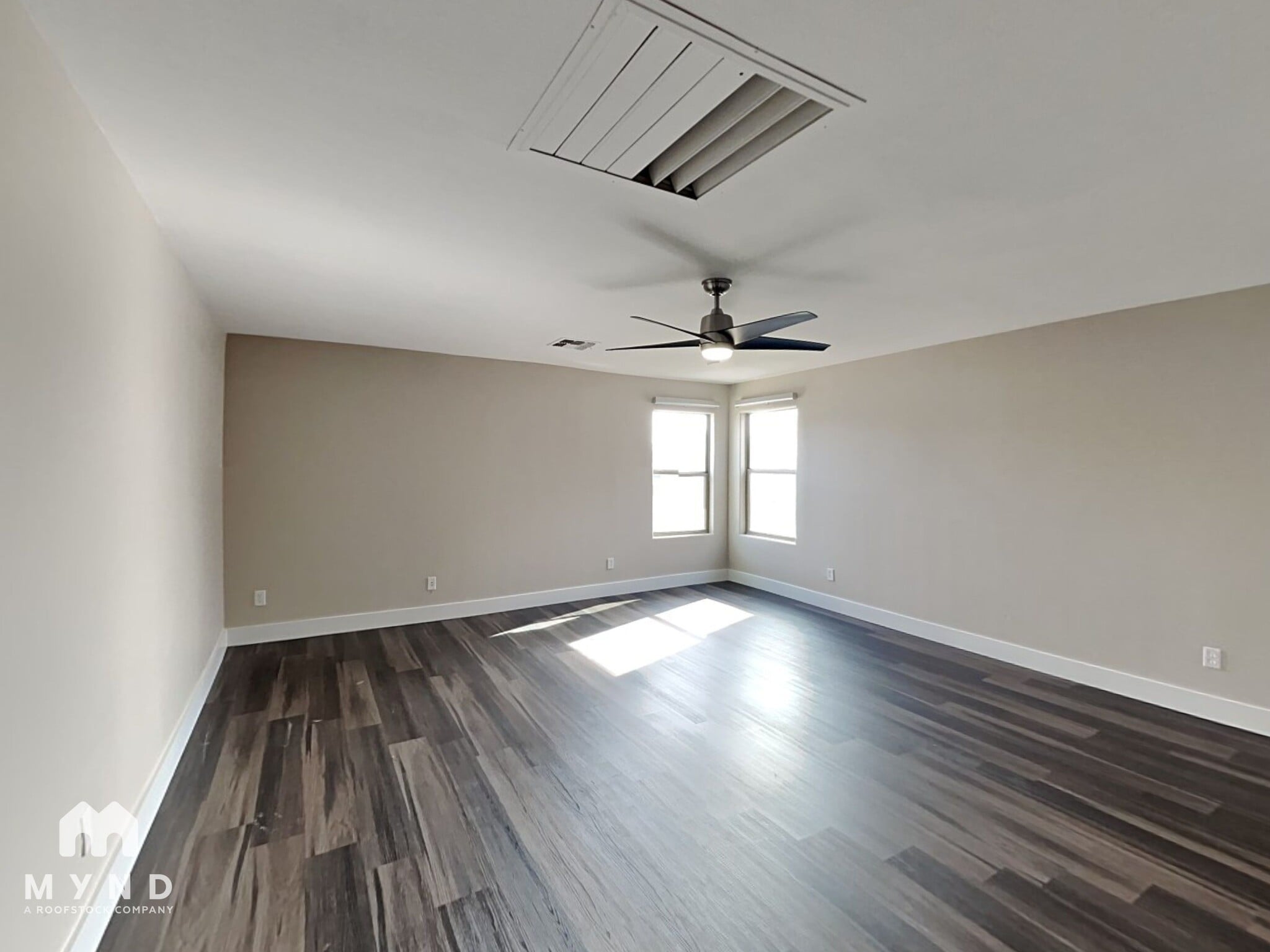 Building Photo - 4643 E Rousay Dr