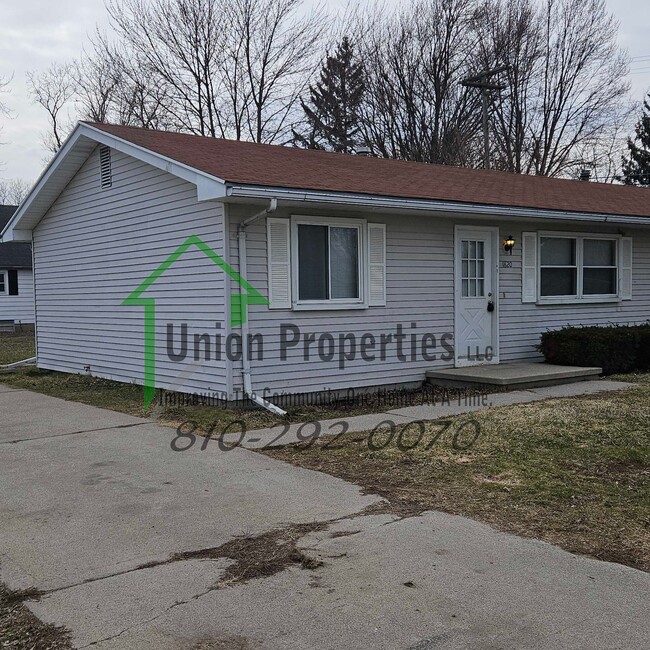 Building Photo - 1820 Kern St