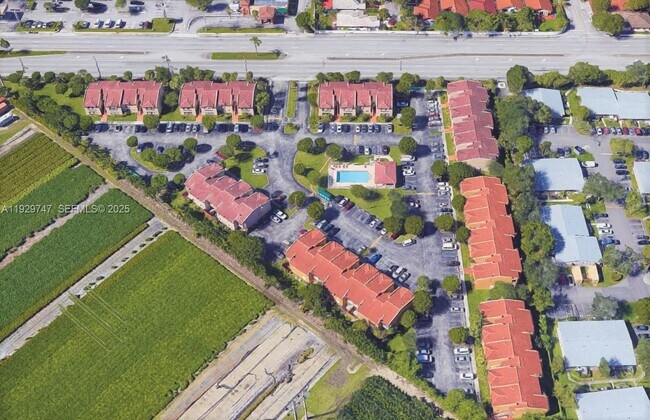 Building Photo - 15701 SW 137th Ave