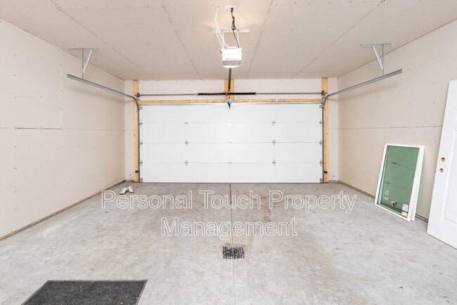 Building Photo - 6710 68th St S