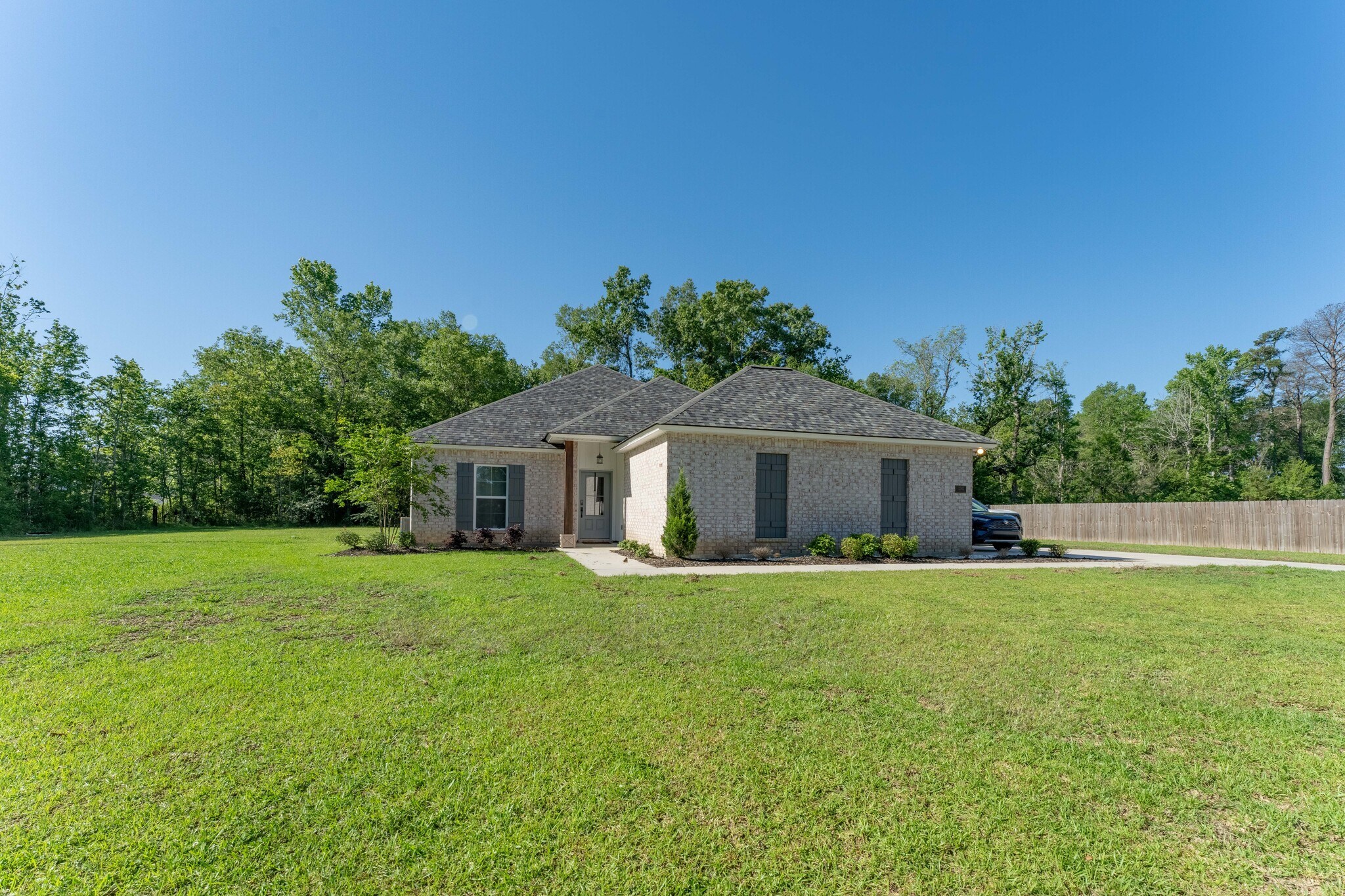 Building Photo - 12542 Brown Rd