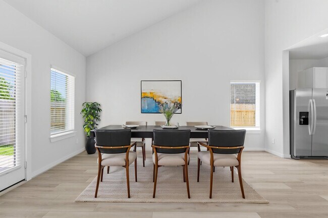Building Photo - 5403 Kingdom Heights Blvd