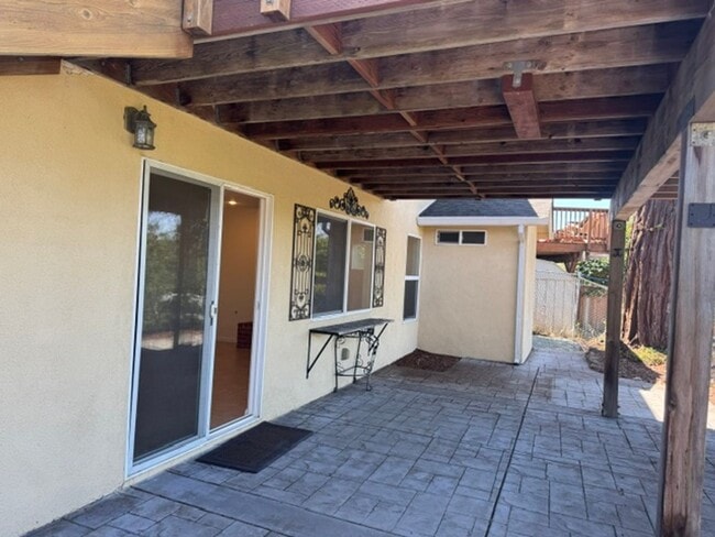 Building Photo - Wonderful 3 bedroom 2 bath, Two story home in S. Walnut Creek, Lakewood community!