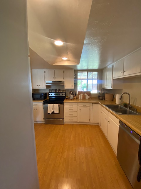 Building Photo - 6124 N 18th Dr