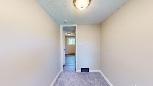 Building Photo - 3411 W 49th St