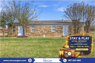 Building Photo - 217 Joyce St