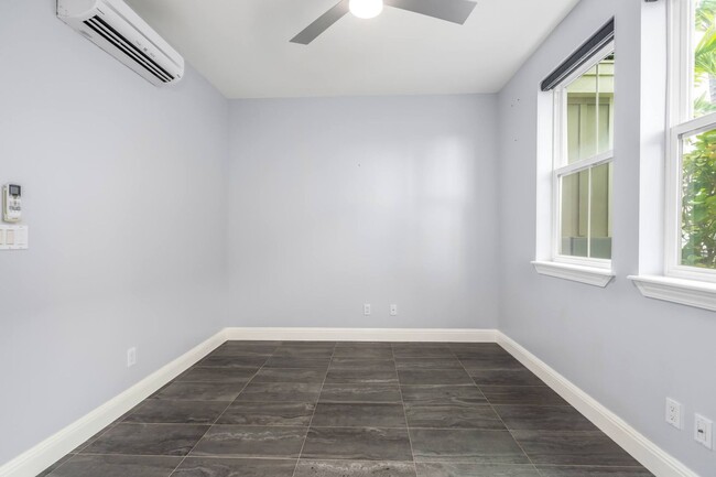 Building Photo - Pet Friendly, 3/2.5 Groundfloor Condo with...