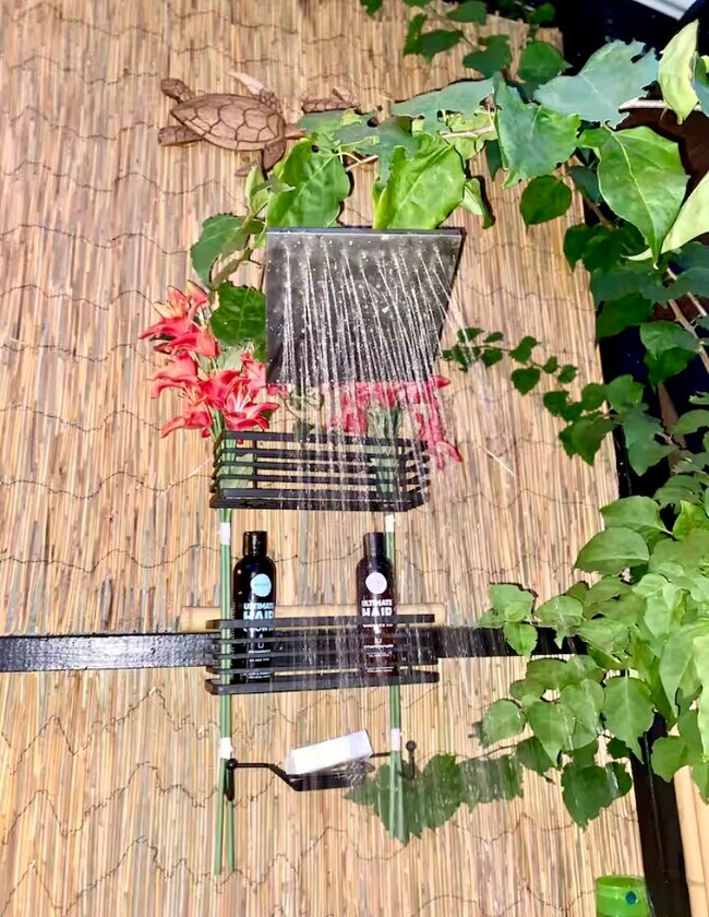 Building Photo - 15-1456-1456 10th Ave